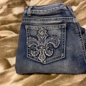 2000’s Mid-rise Wide-leg Revolt Jeans!